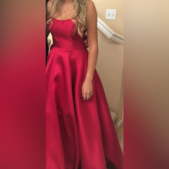 Sherri Hill formal gown - Picture 3 of 5